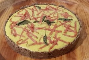 Leia mais sobre o artigo Quiche de ricota e cheiro verde